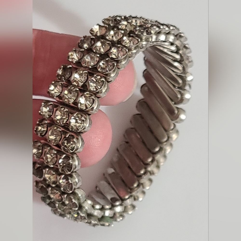 Vintage 50's silver rhinestones expansion band bracelet made in Japan sparkly